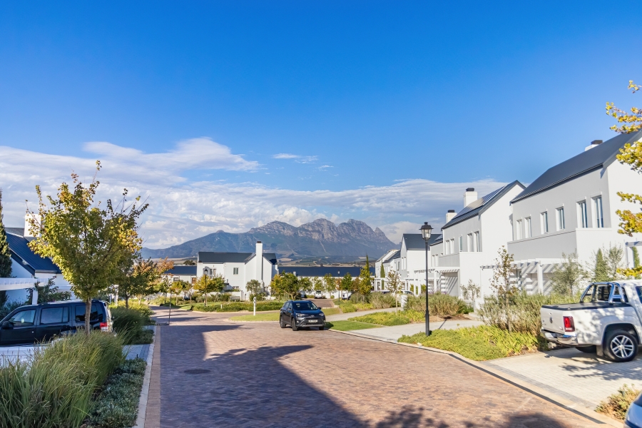 3 Bedroom Property for Sale in Koelenbosch Country Estate Western Cape